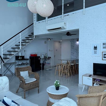Duplex Seaview Comfort Stay In City By Iz George Town Buitenkant foto