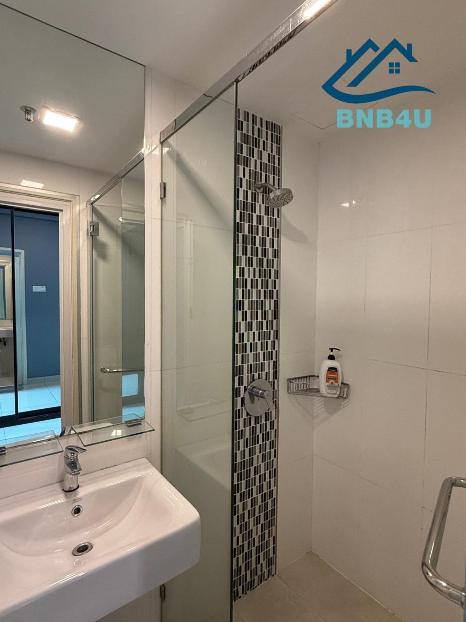 Duplex Seaview Comfort Stay In City By Iz George Town Buitenkant foto